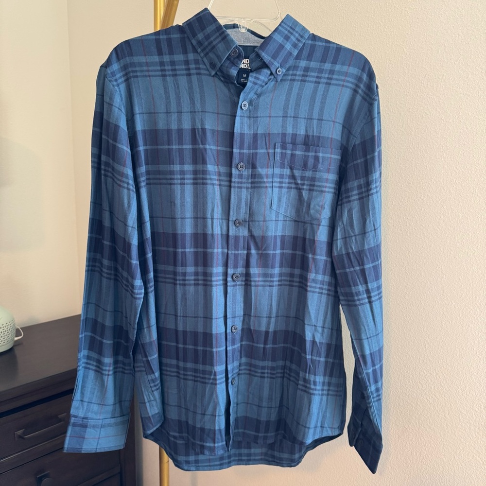 Lands’ End Navy Plaid Button Down Long Sleeve Shirt - Medium